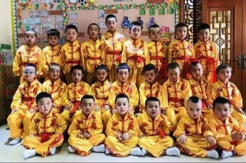 Doğu Türkistan'da 1 milyon çocuk asimile ediliyor!