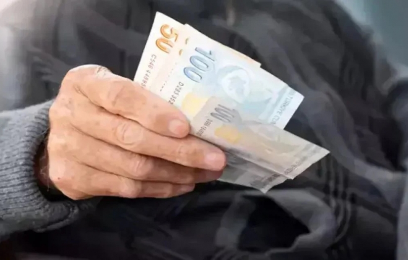 Emekliler Fakirleştikçe Fakirleşiyor!