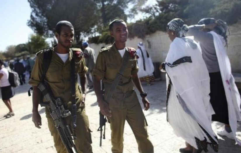 İsrail ordusunun ön cephede ölüme gönderdiği Falaşa Yahudileri kimler?