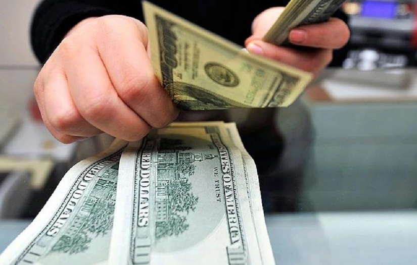 Seçime sayılı günler kala dolara hücum