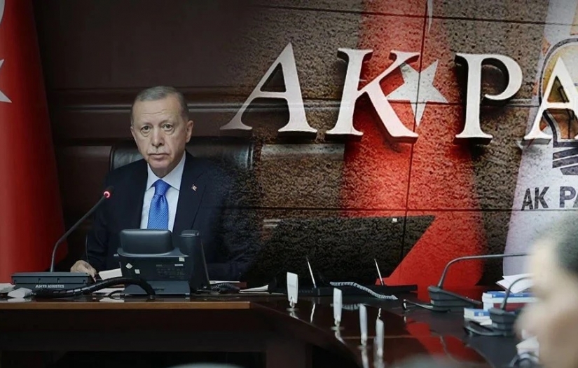 AKP Kulislerinden Şok İddialar! Erdoğan AKP'yi Bırakıyor mu?