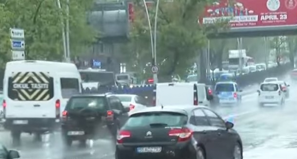 Ankara Valiliği fırtına konusunda halka uyarıda bulundu