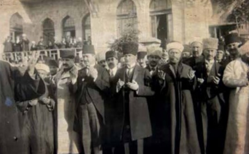 Milli iradenin simgesi TBMM 104 yıl önce açıldı