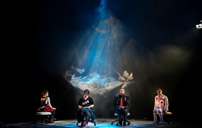 Nilüfer Kent Tiyatrosu yeni oyunla izleyici karşısında