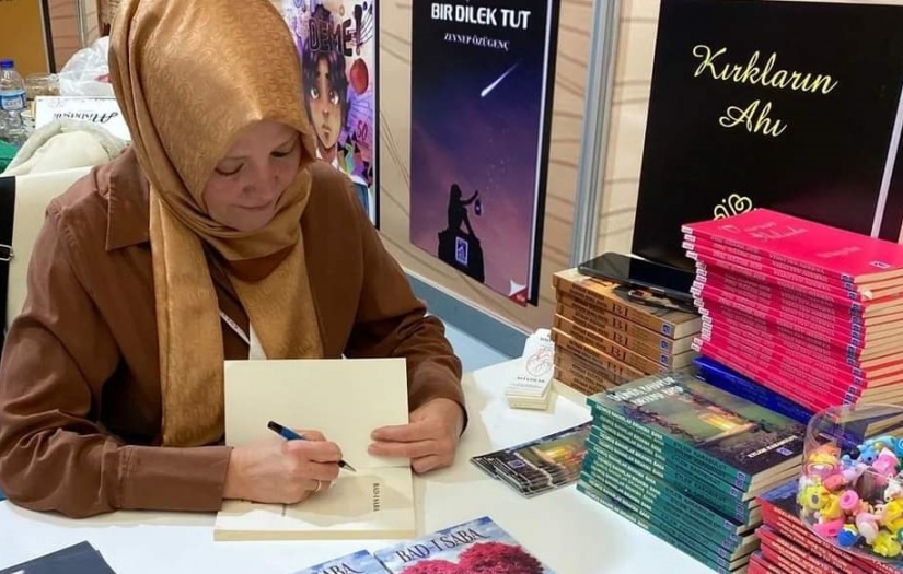 Şair ŞERİFE KÖKSAL BADİSABA yazdı: "Siyah Bir Güldü Kefen.."