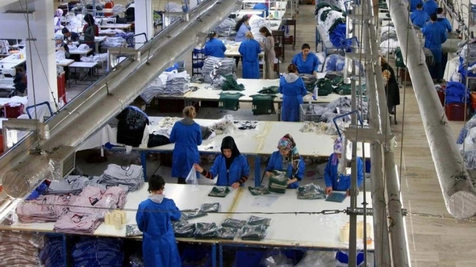 Asgari ücretli bunu bekliyor... Masadaki 4 zam senaryosu... Ünlü ekonomist tarih verdi