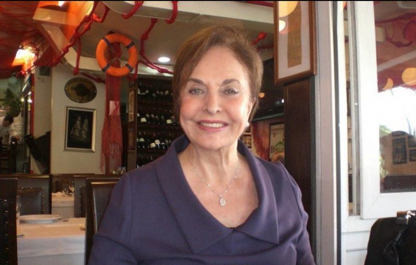 Sevilen Tiyatro Sanatçısı Ayten Gökçer hayatını kaybetti