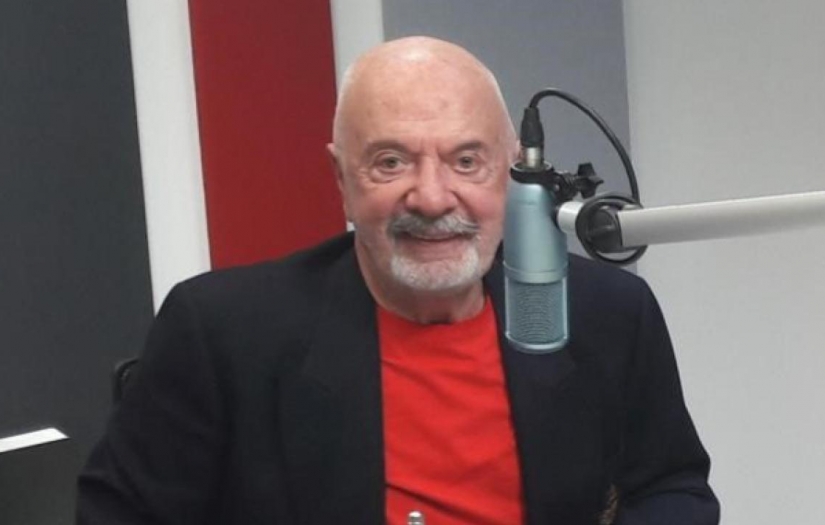 Televizyon dünyasının ünlü sunucusu Erkan Yolaç hayatını kaybetti