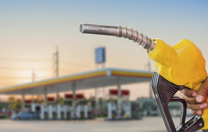 Araç sahiplerini üzecek haber! Benzin ve motorine yine bir zam geliyor: İşte fiyat listesi