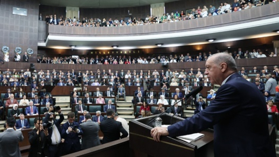Cumhurbaşkanı Erdoğan, partisinin Meclis Grup Toplantısı'ndan seslendi: "MHP ile omuz omuza yürüyoruz. Cumhur İttifakı sapasağlam ayaktadır"
