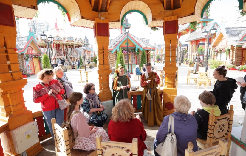 Moskova sokaklarında geçmişe yolculuğa hazırlanın