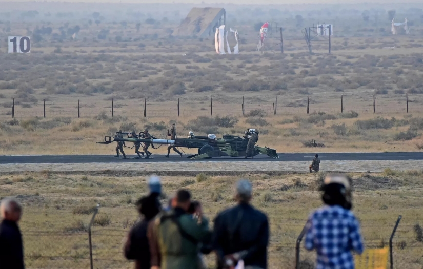 Hindistan'dan en fazla silah sipariş eden ülke Ermenistan oldu