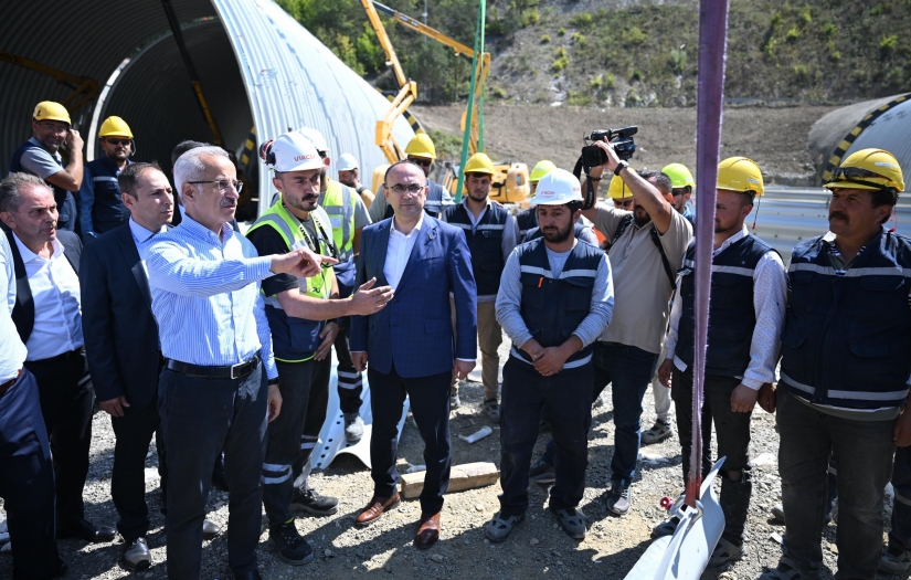 Bakan Uraloğlu: "Bolu Dağı Tüneli'ndeki çalışmaların eylül ayının 19'unda bitmesini planlıyoruz"