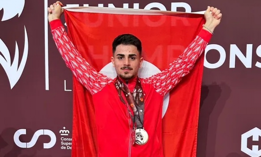 Milli haltercimiz Kaan Kahriman, Dünya Şampiyonası'nda ikinci oldu!