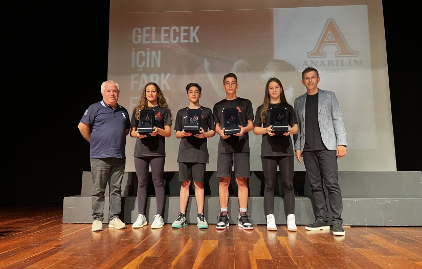Milli Takıma Sporcular Yetiştiren Anabilim Spor Kulübü Ödül Töreni