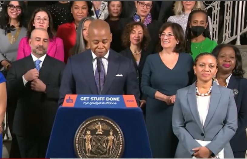 New York Belediye Başkanı ''Bir Türk yetkiliden lüks seyahat ve menfaatler'' için suçlandı