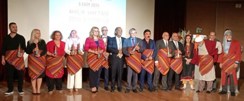 MÜJDAT KAYAYERLİ yazdı: "Hacı Bektaşi Veli’nin Günümüz İnsanına Öğütleri.."