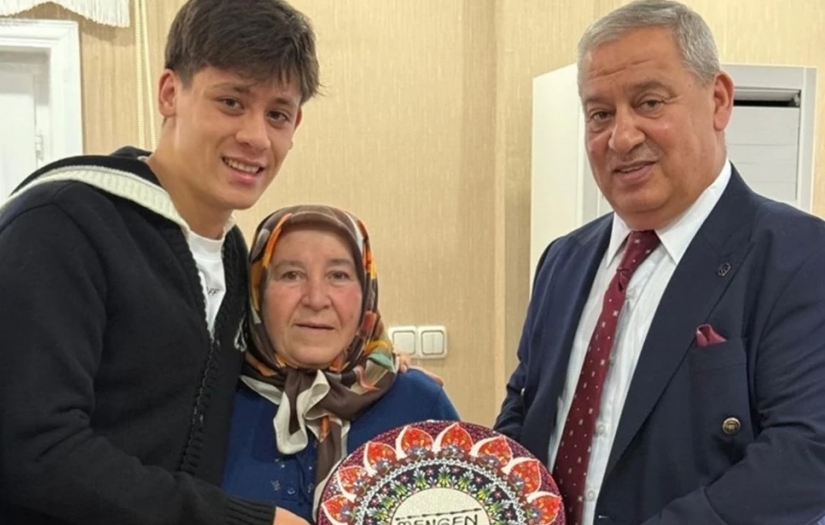 Arda Güler'in aile bağlılığı: Bolu'da babaannesi ve dedesini ziyaret etti