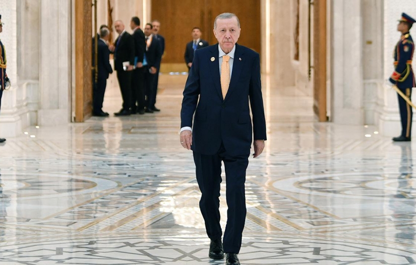 Cumhurbaşkanı Erdoğan'dan D-8 Zirvesi'nde diplomasi trafiği