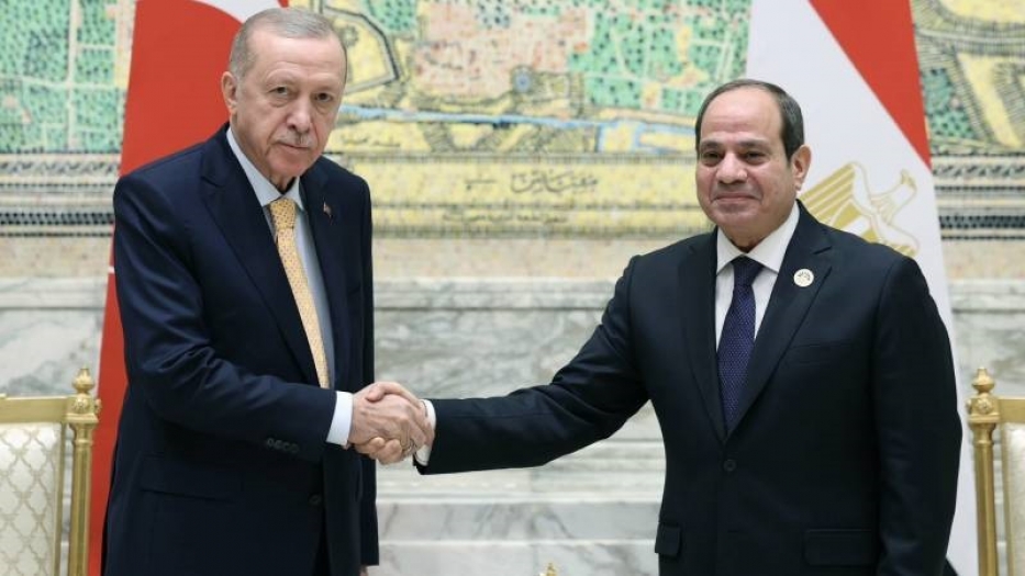 Erdoğan, Mısır'da Sisi ile bir araya geldi: Gündem 15 milyar dolar karşılıklı ticaret hacmi ve 'Suriye'
