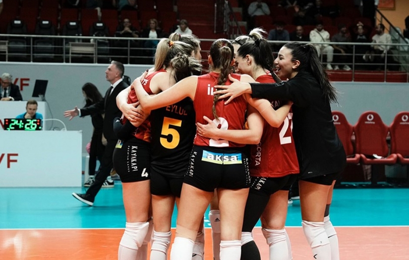 Sultanlar Ligi derbisinde Galatasaray, Beşiktaş'ı 3-0 yendi