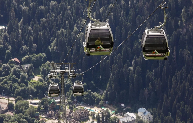 İspanya'da kayak merkezinde telesiyej kazası: En az 30 kişi yaralandı