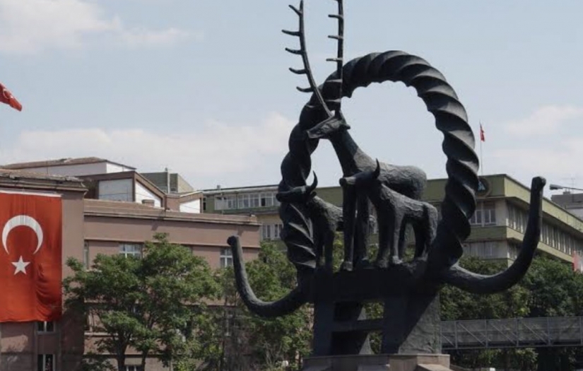 Ankara Valiliği'nden kuvvetli rüzgar ve fırtına uyarısı