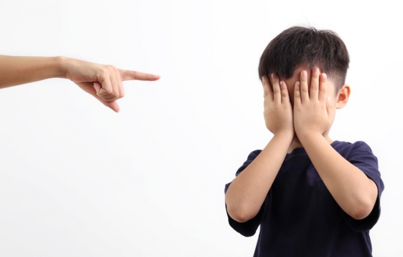 Çocuklara çizilen sınırlar özgürlük mü, yoksa kısıtlama mı?