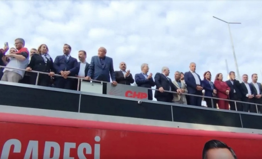 Hatay'ın Defne ilçesinde Suriye'deki katliama dur de mitingi