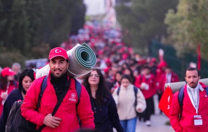 Gelibolu'da 57. Alay Vefa Yürüyüşü başladı