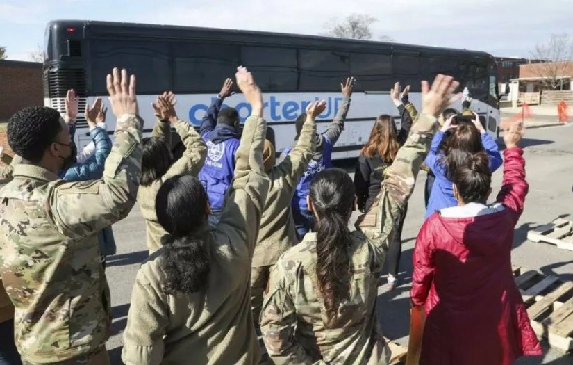 Trump yönetimi binlerce Afgan'ın bir hafta içinde Amerika'yı terk etmesini istedi