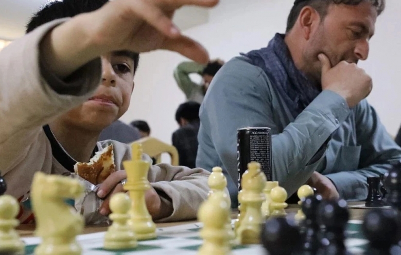 Afganistan’da Taliban satranç oynamayı yasakladı