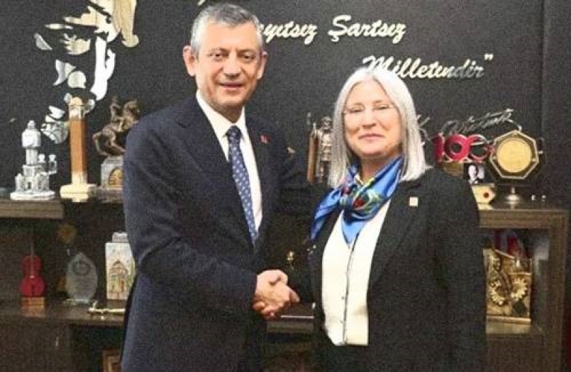 Cumhurbaşkanı Erdoğan’ın sağ koluyla evliydi, CHP’ye geçti!