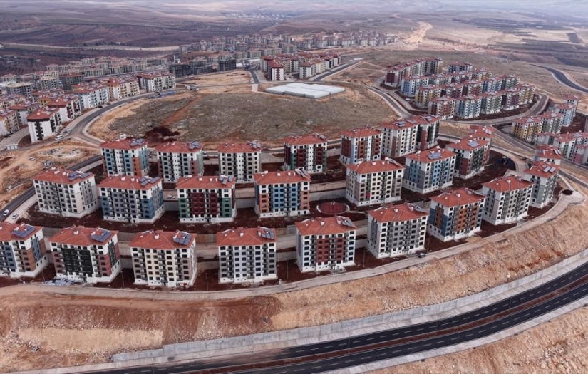 Deprem bölgesindeki 250 bininci konutun anahtarı teslim edilecek