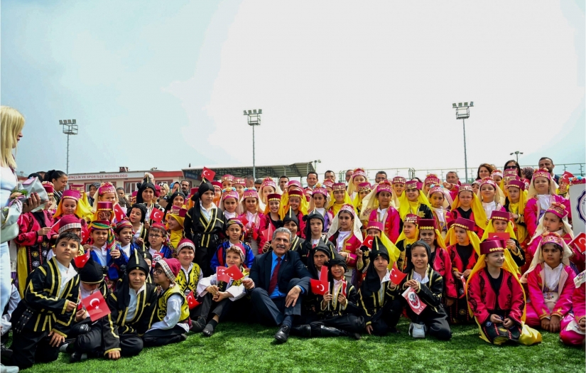 Gemlik’te 1470 Öğrenci Sanatla Buluşuyor