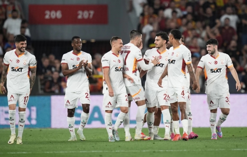 Şampiyon İzmir'de hız kesmedi: Galatasaray 7'de 7 yaptı