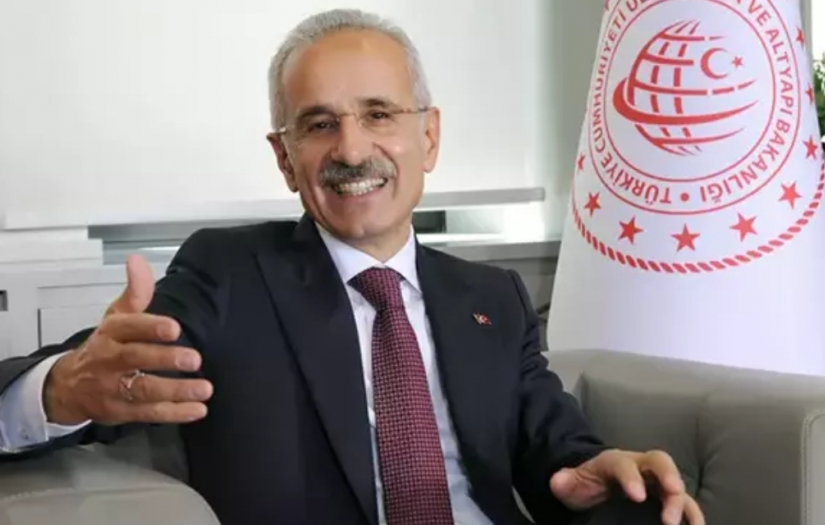 Uraloğlu'nun çılgın projesi Rönesans İnşaat'ı ihya etti! Müdürken teklif etti Bakan olunca onayı verdi