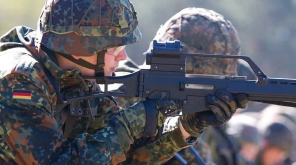 Almanya'daki Türklere askerlik gözüktü