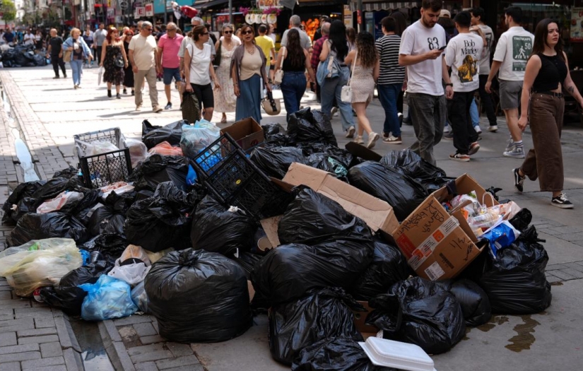 İzmir'de yaklaşık 23 bin işçinin grevi dördüncü gününde