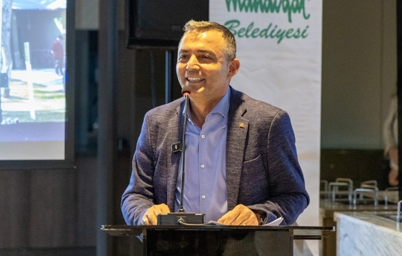 Manavgat Belediyesi'ne operasyon