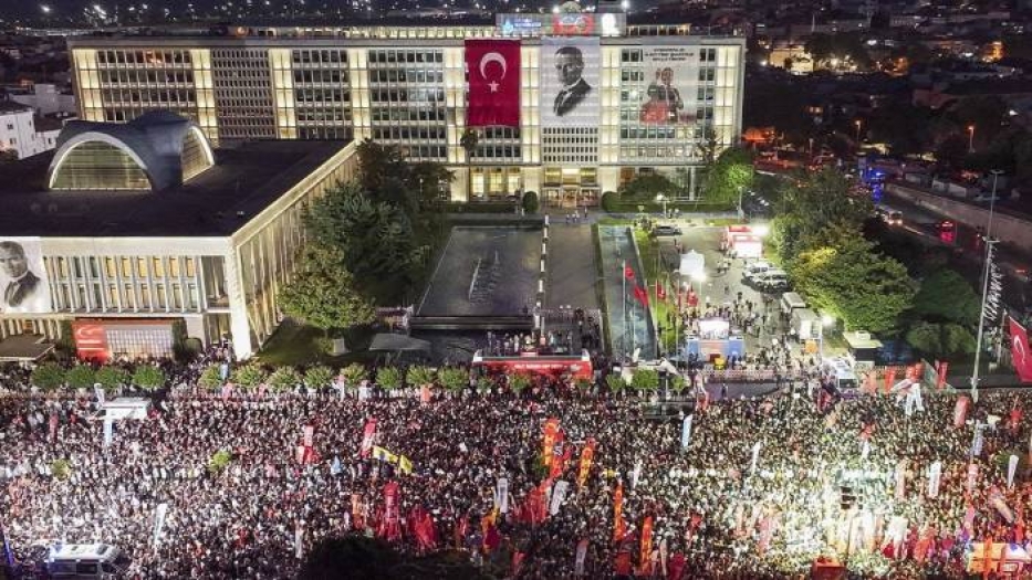 Ünlü gazeteci CHP operasyonlarının nedenini açıkladı