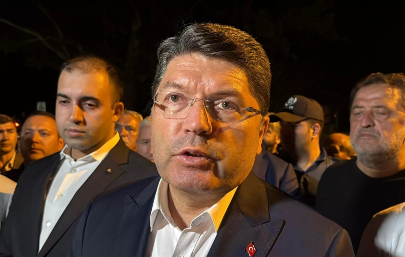 Adalet Bakanı Tunç duyurdu: Trafikte yol kesene 3 yıl ve havaya ateş açana 5 yıl hapis cezası uygulanacak