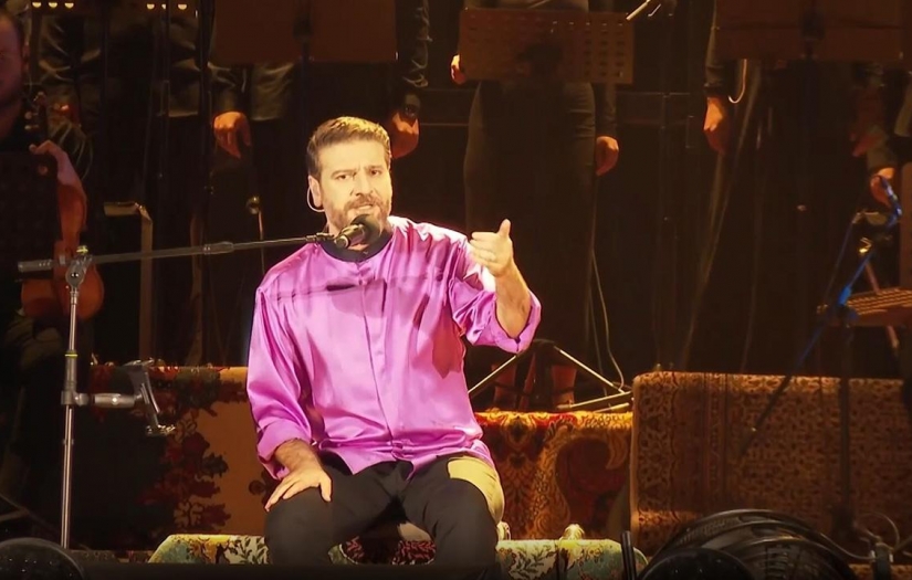 Dünyaca ünlü besteci ve müzisyen Sami Yusuf, İstanbul'da sevenleriyle buluştu