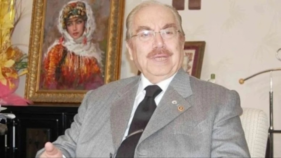 Eski Bakan Agah Oktay Güner hayatını kaybetti