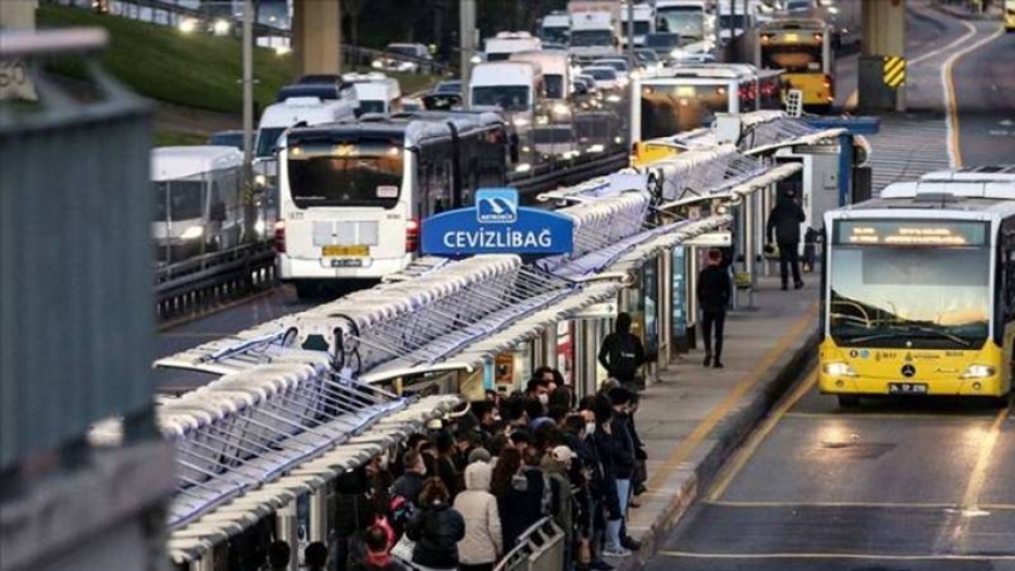 İstanbul'da toplu ulaşım araçları ve taksi ücretlerine yüzde 30 zam!