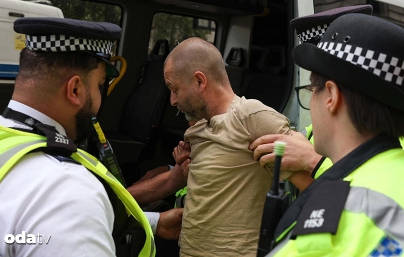 Londra'da 'Palestine Action' eylemi: 890 gözaltı