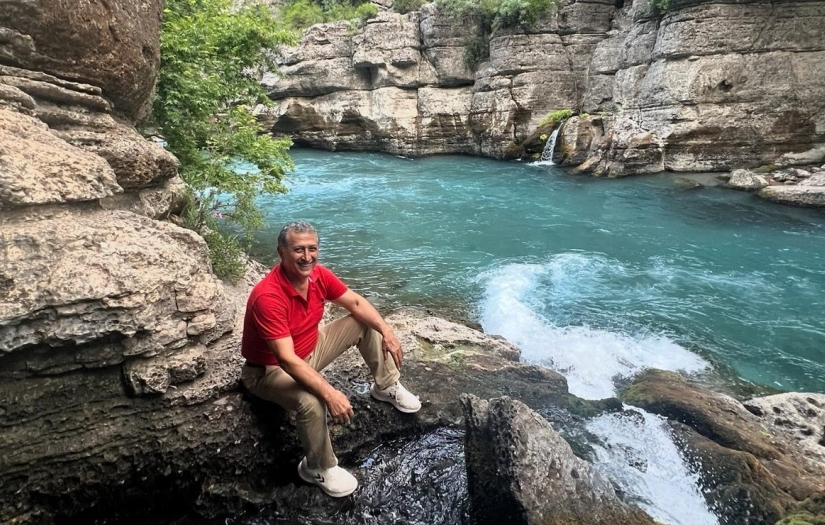 Şair ÜMİT YURTKURAN yazdı: "Çıplaklık Tehlikesi.."