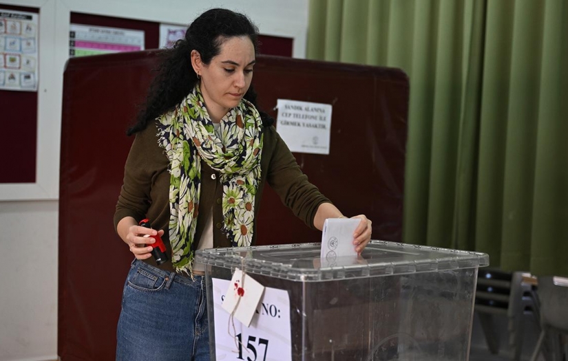 KKTC halkı Cumhurbaşkanı seçimi için sandık başında