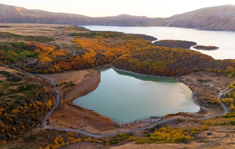 Nemrut Kalderası'nda sonbahar güzelliği