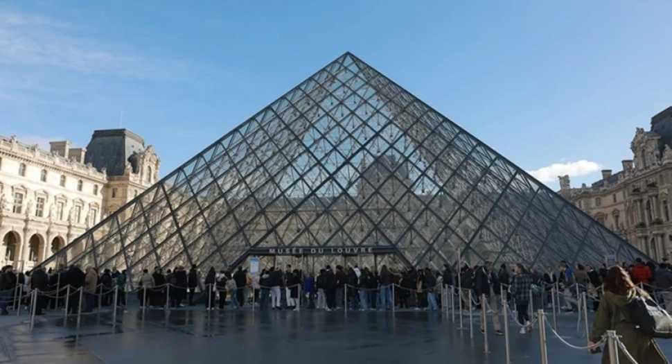 Paris’in kalbinde bulunan dünyaca ünlü Louvre Müzesi nasıl soyuldu? İşte o film konusu olacak ilginç detaylar